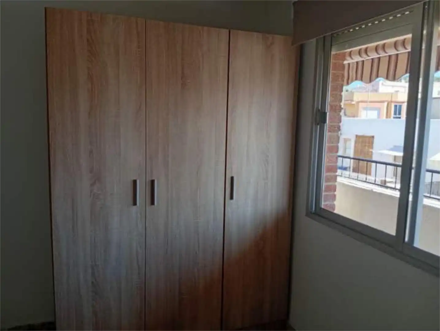 Piso de alquiler en La Coca - La Nia - Vistahermosa Habitación de Piso de alquiler en Aspe con Terraza, Trastero y Amueblado