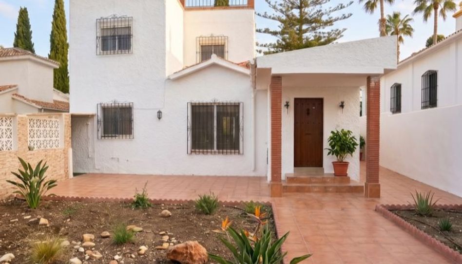 Casa o xalet en venda a Calle Piñonero, 6, El Pinillo, Torremolinos - imatge 1 Foto 1 de Casa o xalet en venda a Calle Piñonero, 6, El Pinillo, Torremolinos