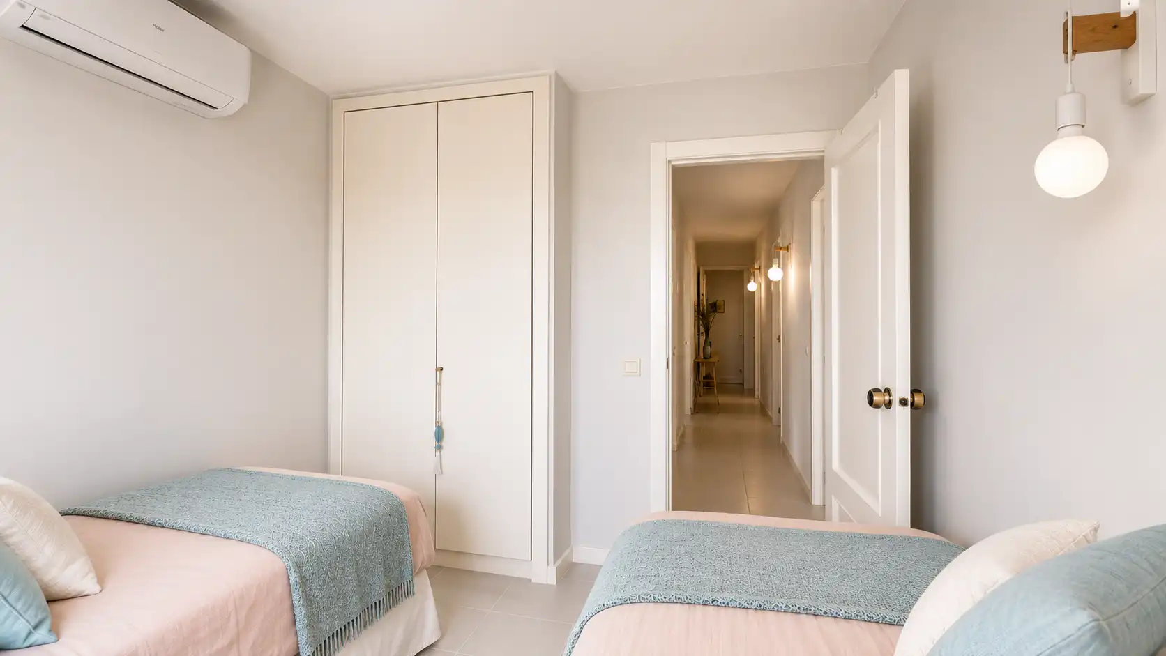 Piso en venta en Passeig Marítim de Sant Joan de Déu, 282, Segur Platja Habitación de Piso en venta en Calafell con Aire acondicionado, Terraza y Piscina