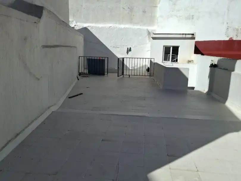 Erdgeschoss zum Verkauf in Calle Escopeteros, 14, Casco Antiguo Terrasse von Erdgeschoss zum Verkauf in Algeciras mit Terrasse