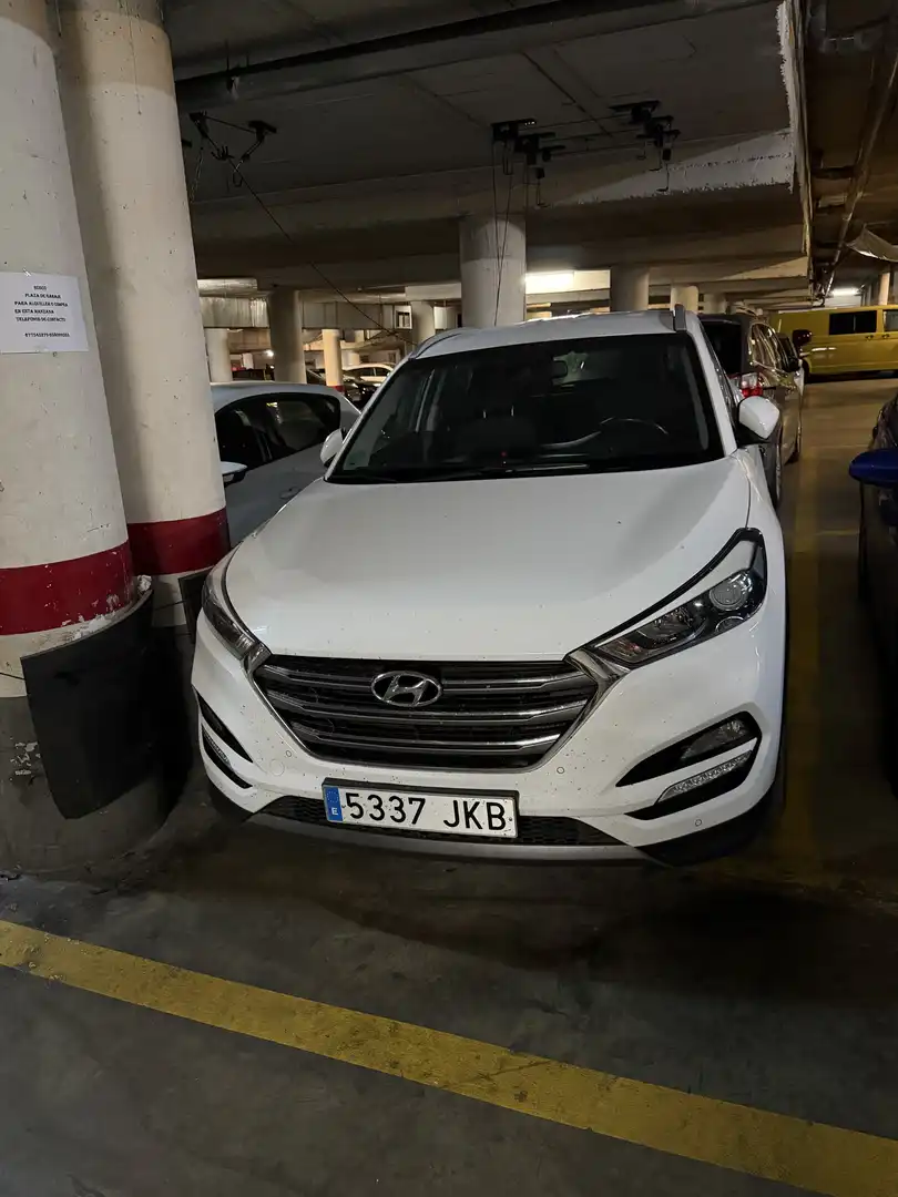 Flat for sale in Calle María Fulmen, 1, Parque Alcosa Parking of Flat for sale in Sevilla with Air Conditioner, Heating and Private garden