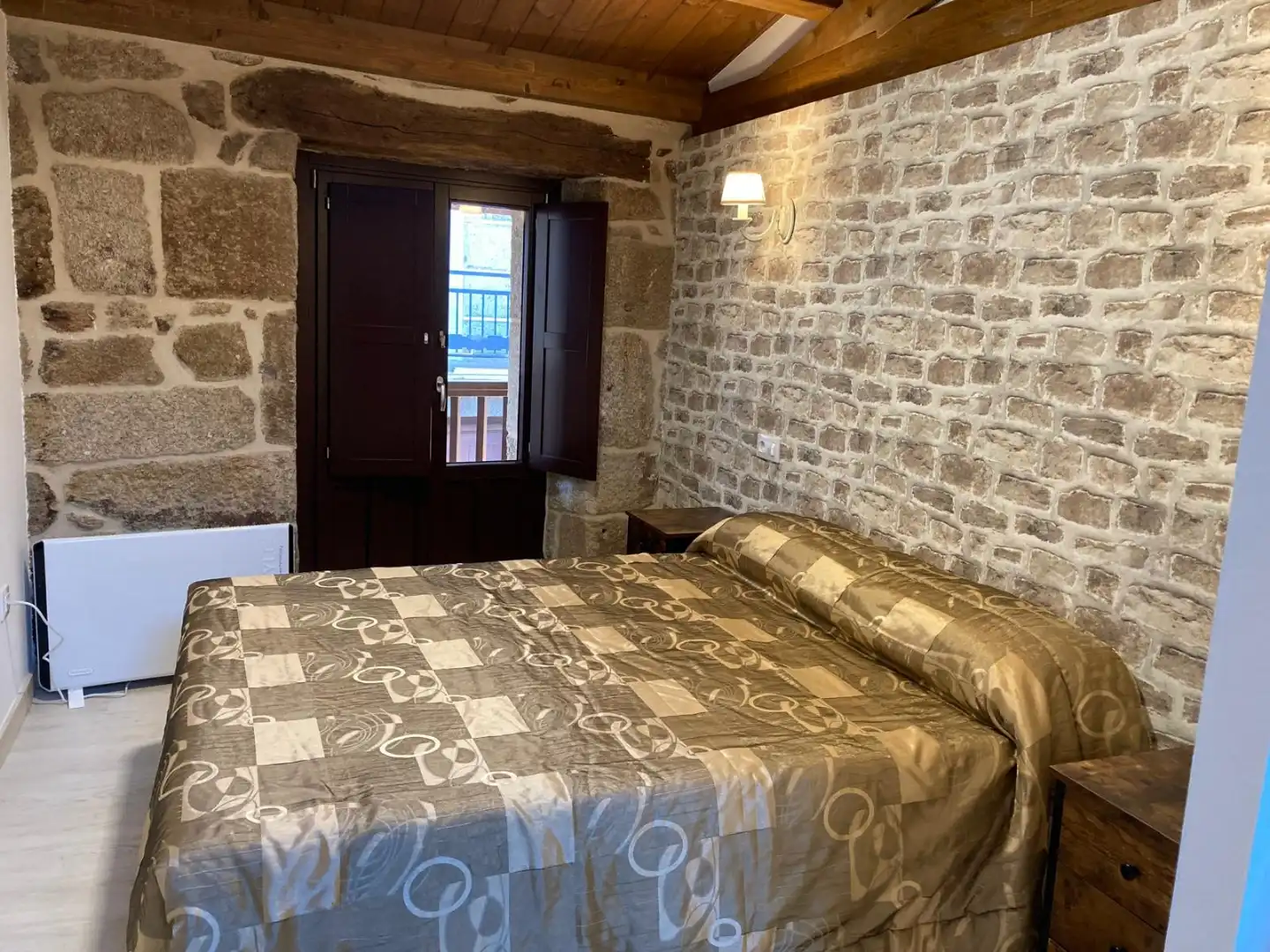 Habitación de Loft de alquiler en Verín con Calefacción, Parquet y Amueblado