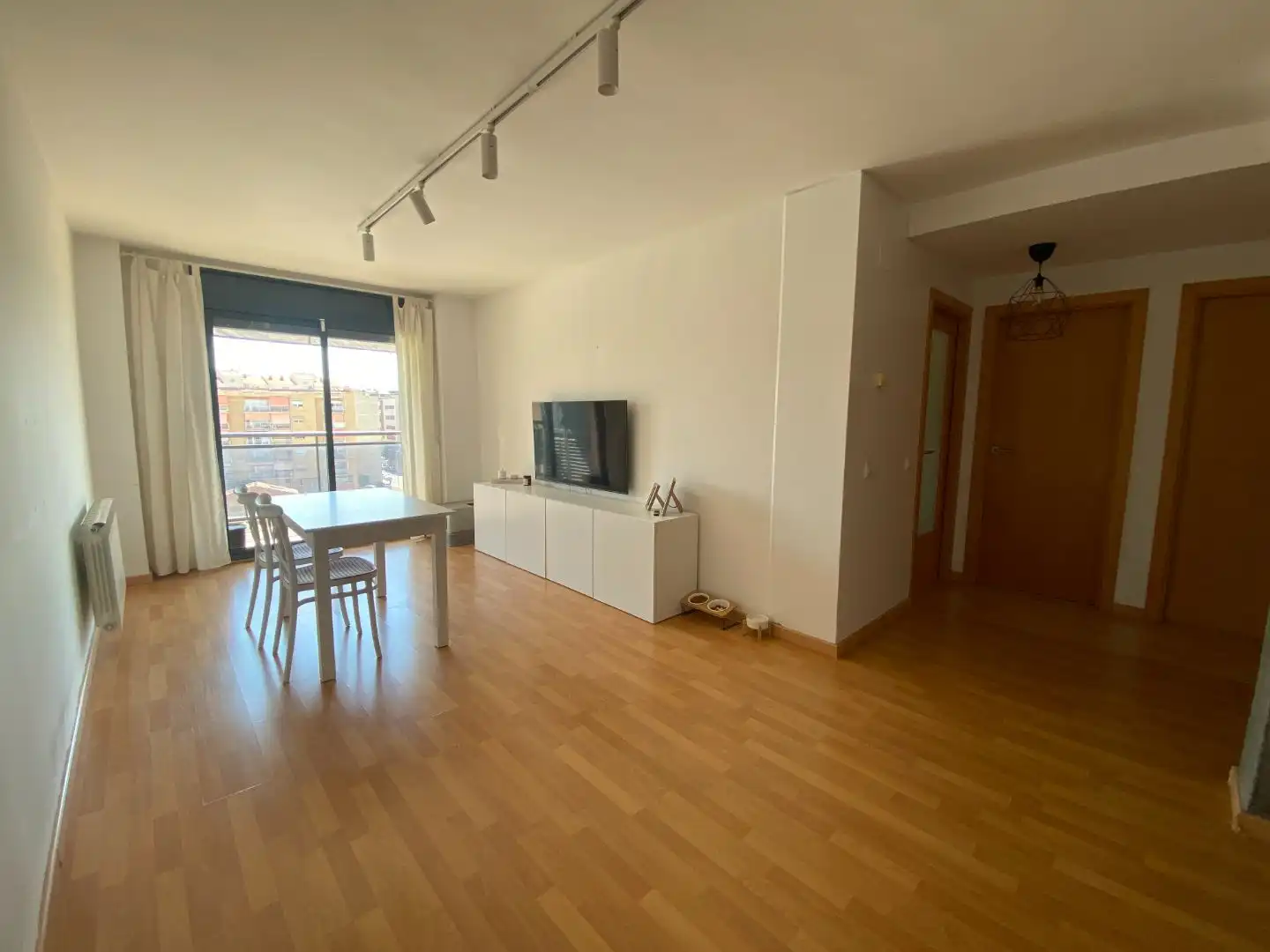 Wohnung zum Verkauf in Carrer de Sant Lluís, 115, Balaguer Wohnzimmer von Wohnung zum Verkauf in Balaguer mit Klimaanlage, Terrasse und Schwimmbad