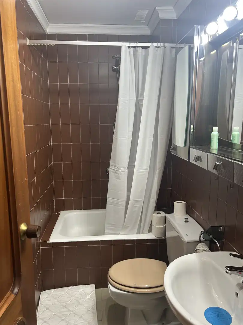 Piso de alquiler en Calle San Martín Finojosa, 1, Calaverón - Pajaritos Baño de Piso de alquiler en Soria Capital con Calefacción, Parquet y Trastero