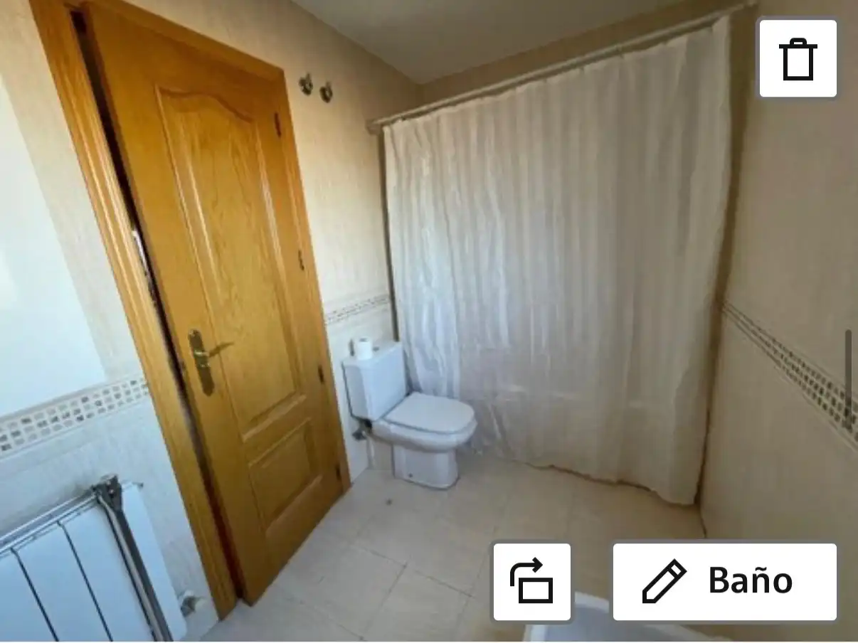 Bany de Àtic en venda en Ávila Capital amb Terrassa