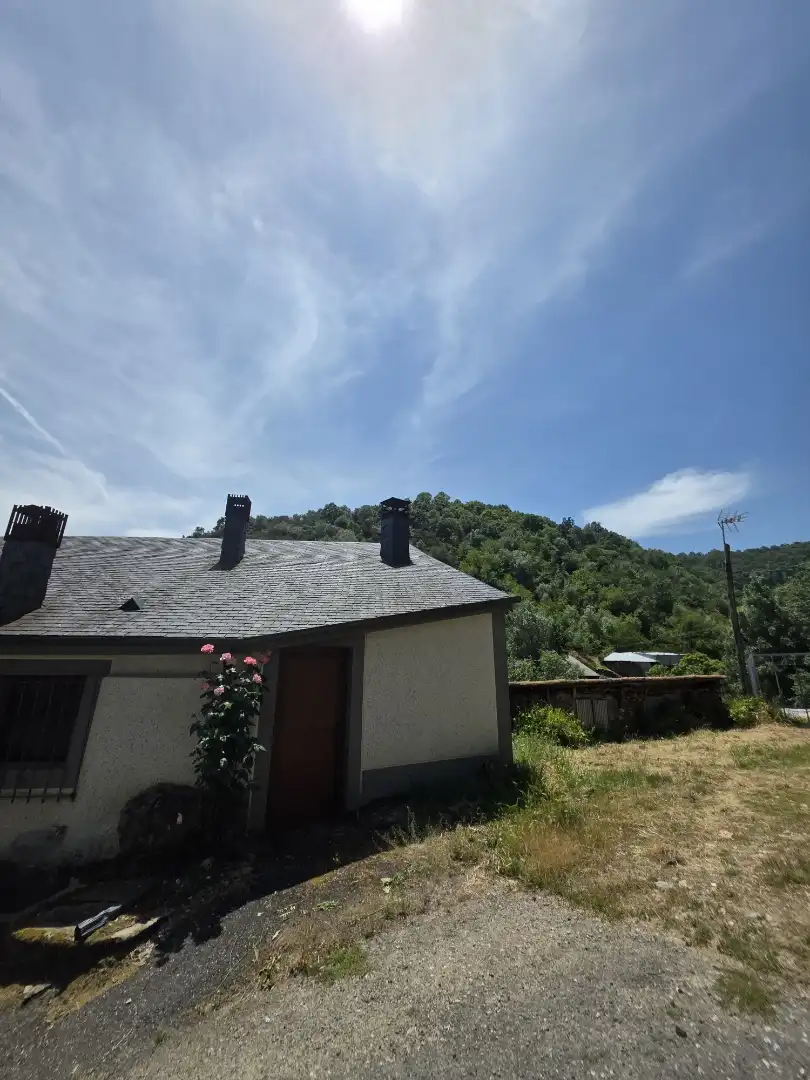 Vista exterior de Finca rústica en venta en Riós con Parquet, Terraza y Trastero
