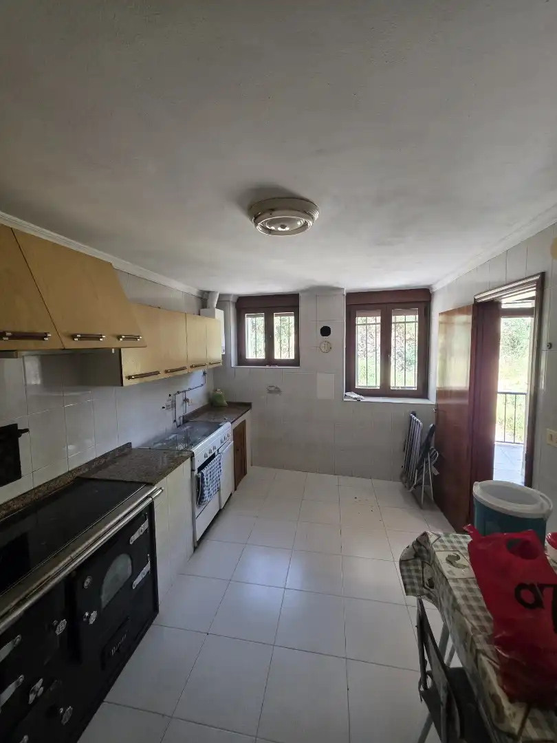 Cocina de Finca rústica en venta en Riós con Parquet, Terraza y Trastero