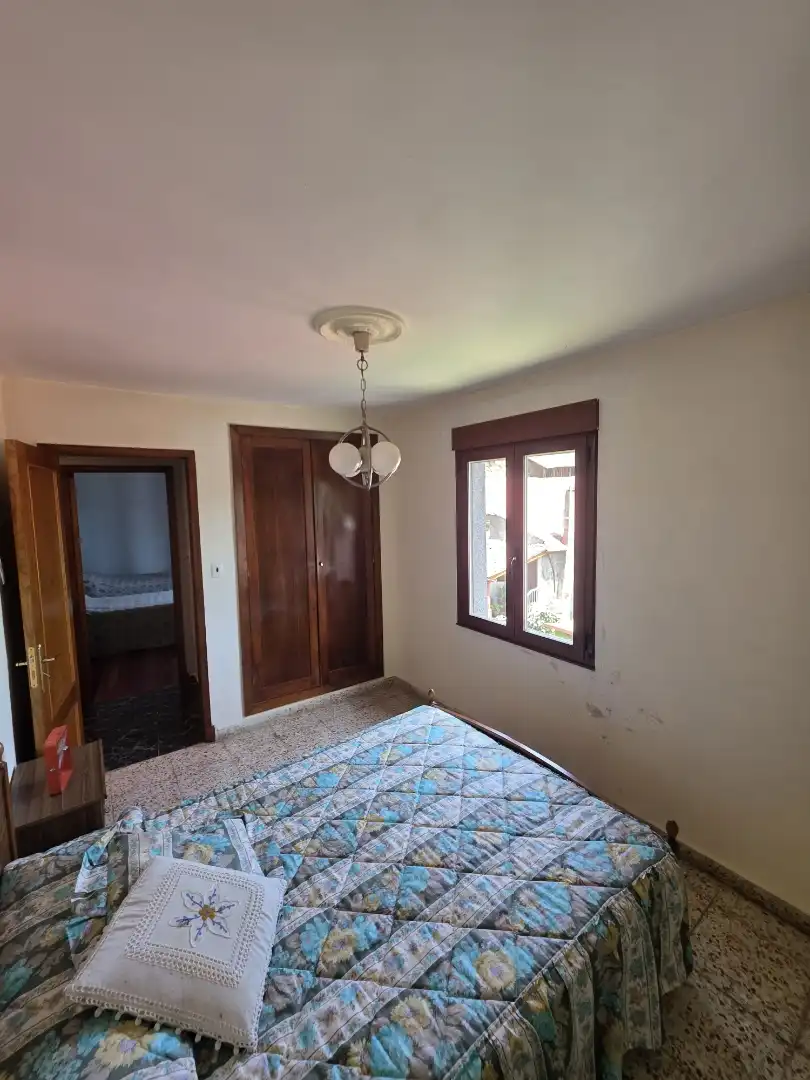 Habitación de Finca rústica en venta en Riós con Parquet, Terraza y Trastero