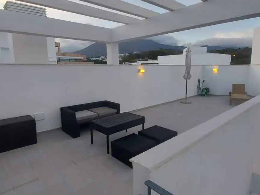 Ático de alquiler en Calle Pilar Bardem, 12, Sierra de Estepona - Avda. de Andalucía Ático de alquiler en Calle Pilar Bardem, 12, Sierra de Estepona - Avda. de Andalucía