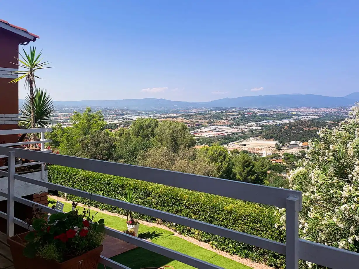 Casa o chalet en venta en Via Augusta, 38, Montornès del Vallès Terraza de Casa o chalet en venta en Montornès del Vallès con Aire acondicionado, Terraza y Balcón