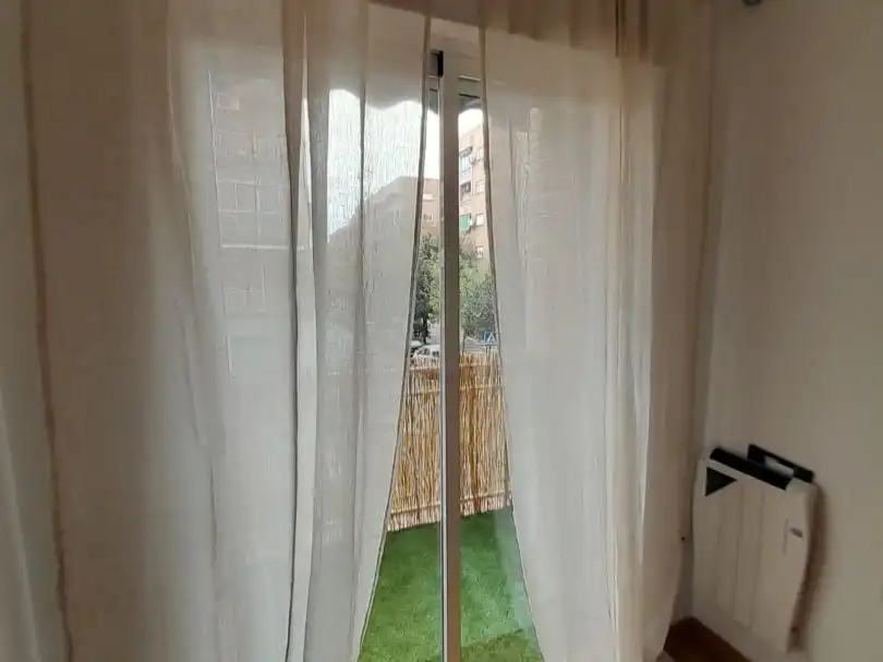Wohnung zur Miete in Calle Esturión, 3, Angustias - Chana - Encina Terrasse von Wohnung zur Miete in Granada Capital mit Klimaanlage und Balkon