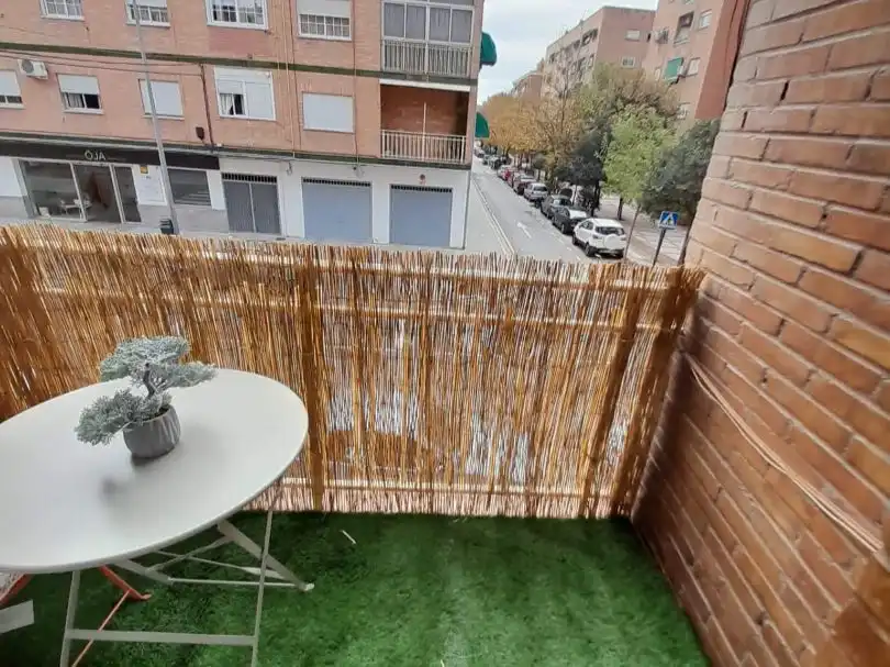 Wohnung zur Miete in Calle Esturión, 3, Angustias - Chana - Encina Terrasse von Wohnung zur Miete in Granada Capital mit Klimaanlage und Balkon
