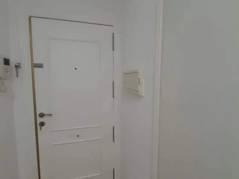 Wohnung zur Miete in Calle Esturión, 3, Angustias - Chana - Encina Wohnung zur Miete in Granada Capital mit Klimaanlage und Balkon