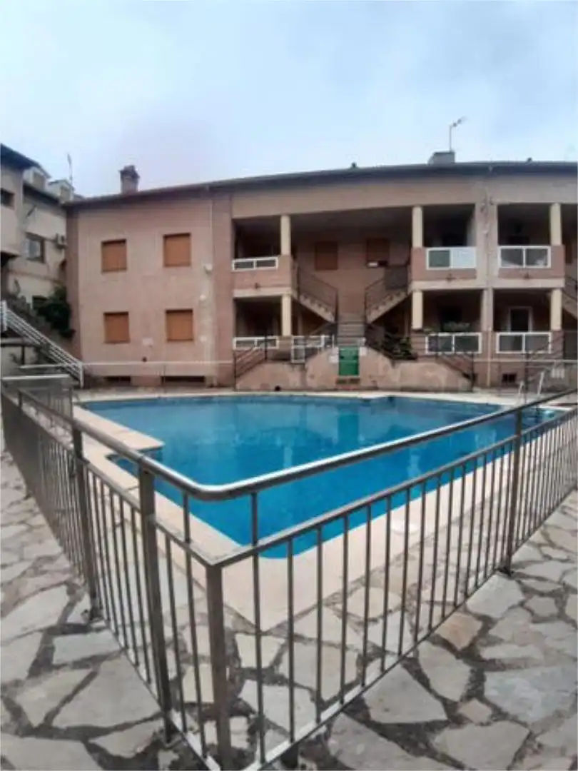 Piscina de Apartamento de alquiler en La Iruela con Calefacción, Jardín privado y Terraza