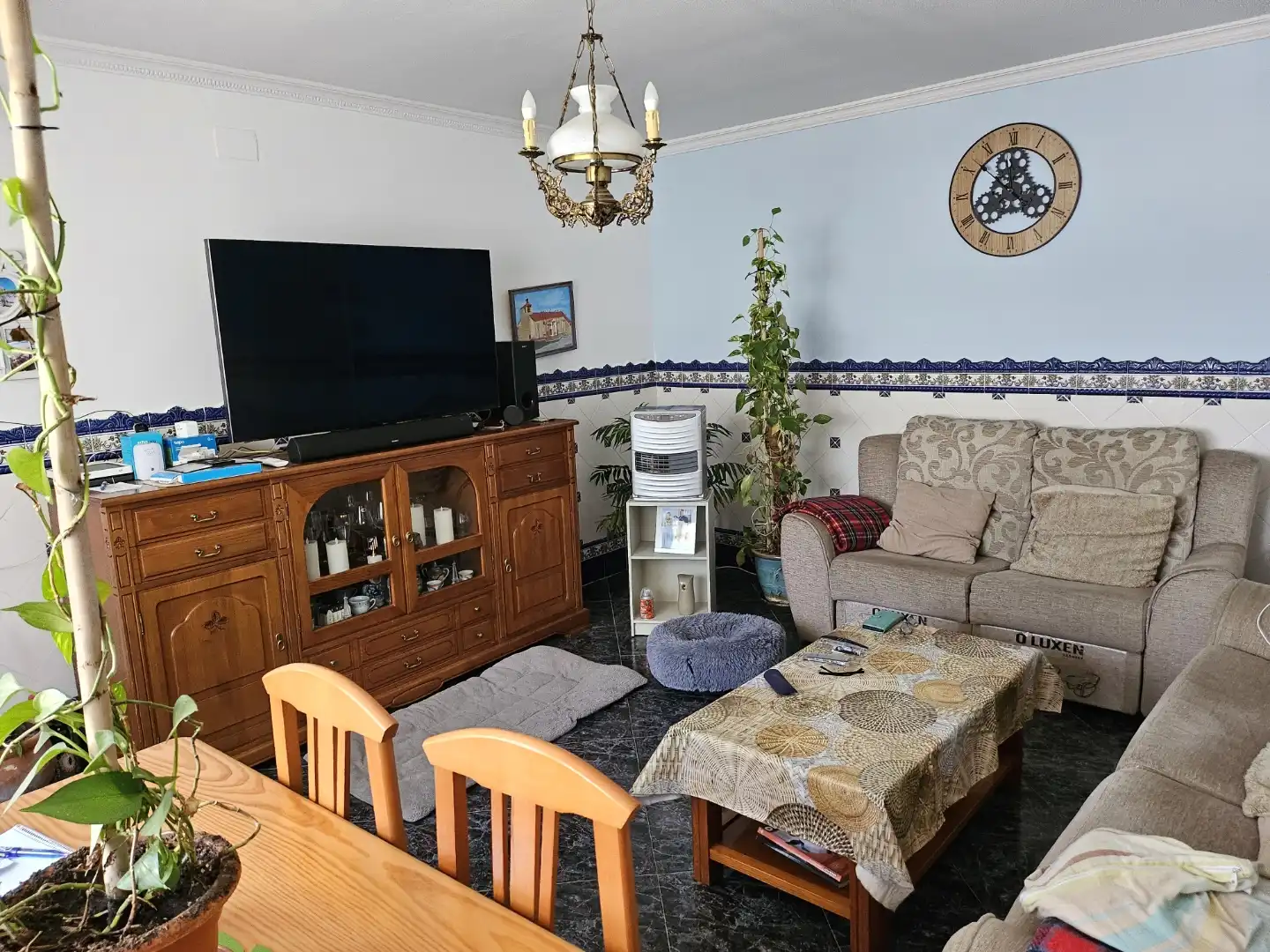 Casa o chalet en venta en Calle Calvario, 12, Zarza de Tajo Sala de estar de Casa o chalet en venta en Zarza de Tajo con Aire acondicionado, Calefacción y Jardín privado