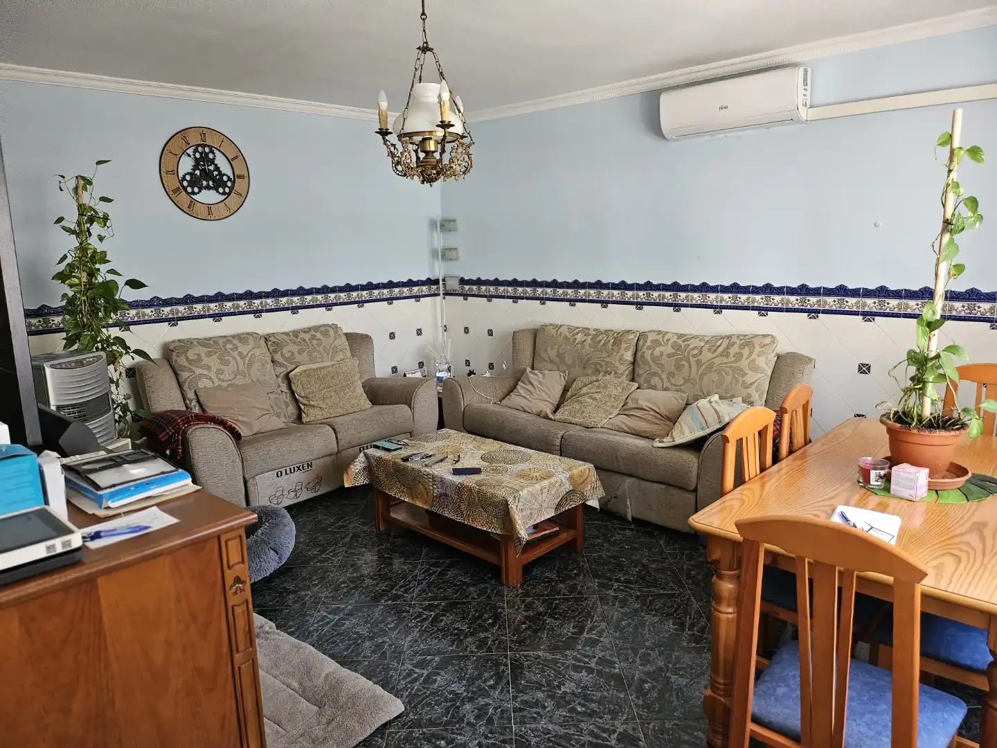 Casa o chalet en venta en Calle Calvario, 12, Zarza de Tajo Sala de estar de Casa o chalet en venta en Zarza de Tajo con Aire acondicionado, Calefacción y Jardín privado