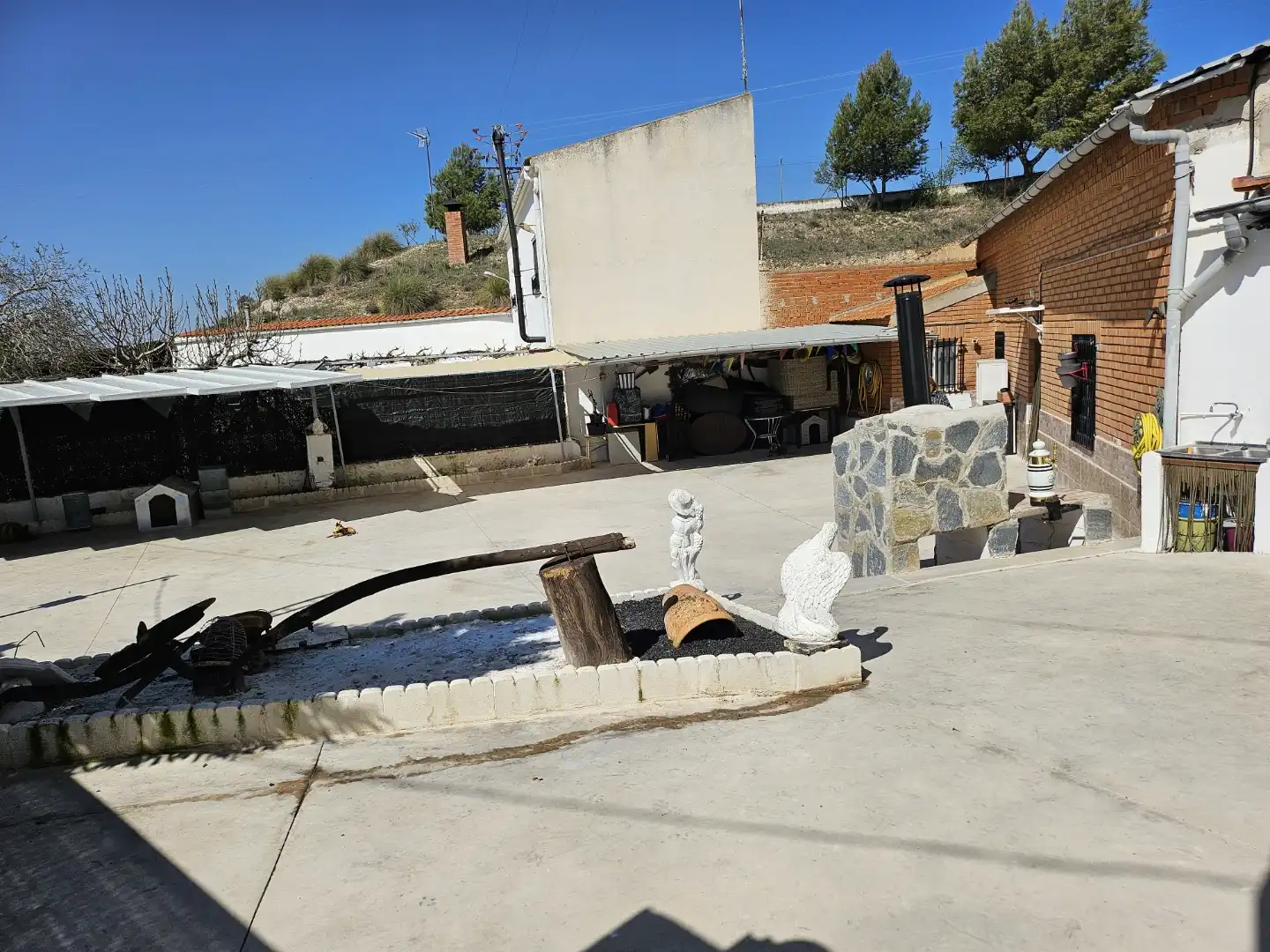Casa o chalet en venta en Calle Calvario, 12, Zarza de Tajo Vista exterior de Casa o chalet en venta en Zarza de Tajo con Aire acondicionado, Calefacción y Jardín privado