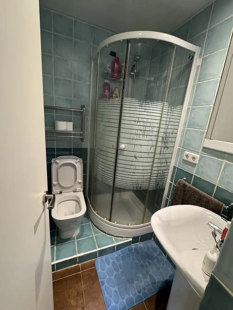 Flat for sale in Carrer de Llinars, 38, La Gavarra Bathroom of Flat for sale in Cornellà de Llobregat with Balcony