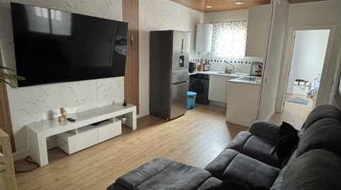 Flat for sale in Carrer de Llinars, 38, La Gavarra, Cornellà de Llobregat - image 4 Photo 4 of Flat for sale in Carrer de Llinars, 38, La Gavarra, Cornellà de Llobregat
