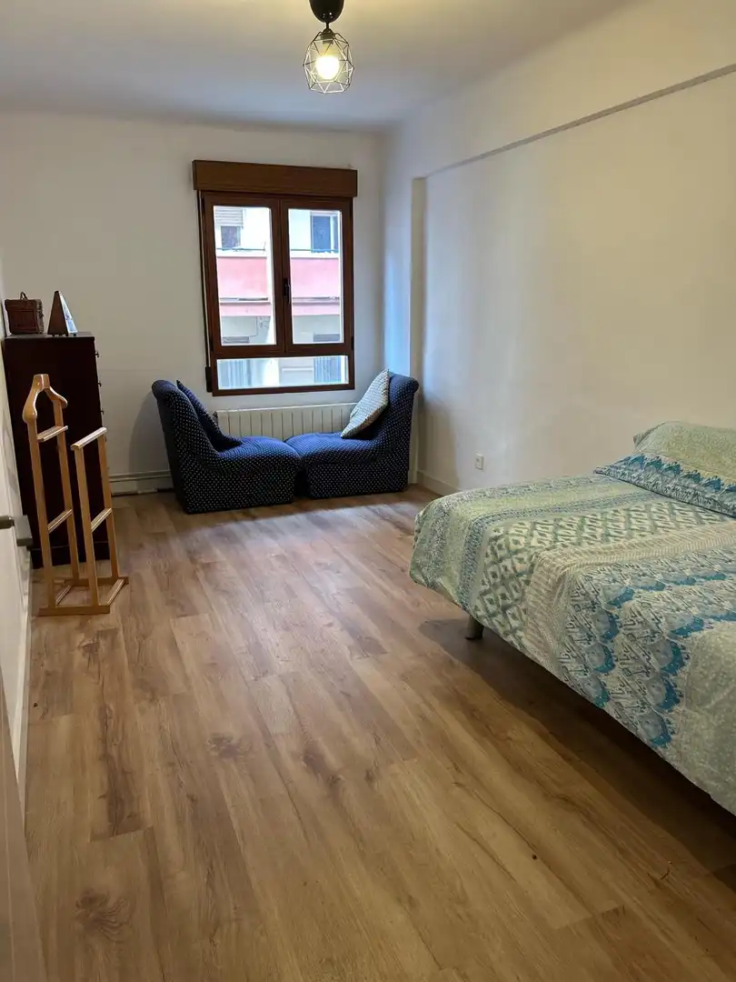Piso en venta en Uribarri C Zeharkalea, 10, Barrio de Uribarri Habitación de Piso en venta en Bilbao con Terraza y Balcón