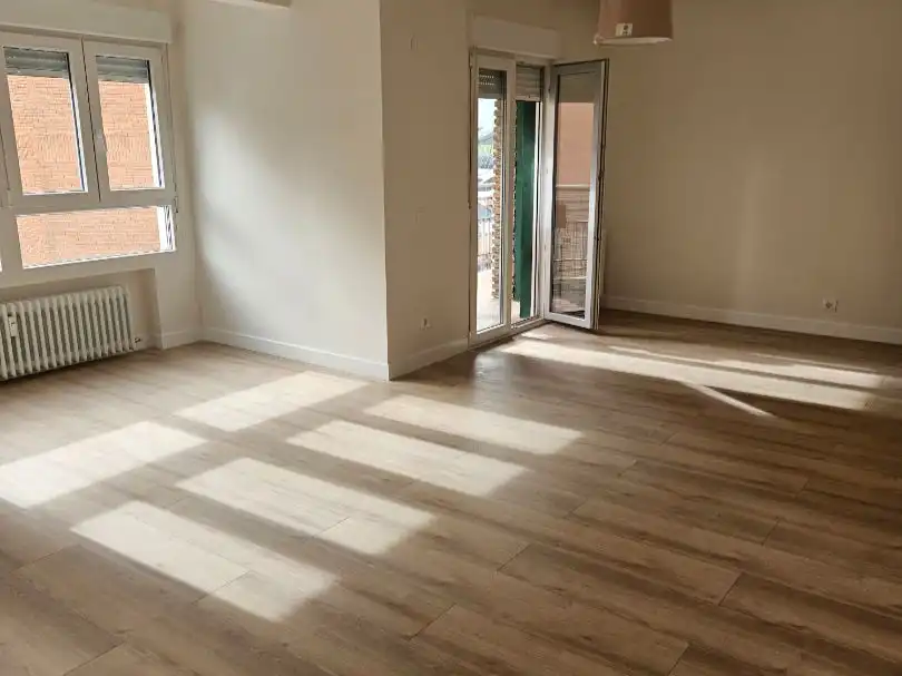 Piso en venta en Avenida de Castilla, 8b, Plan Sur - Amistad Sala de estar de Piso en venta en Guadalajara Capital con Terraza y Balcón