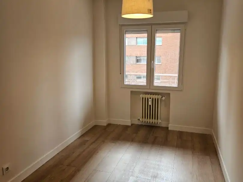 Piso en venta en Avenida de Castilla, 8b, Plan Sur - Amistad Habitación de Piso en venta en Guadalajara Capital con Terraza y Balcón