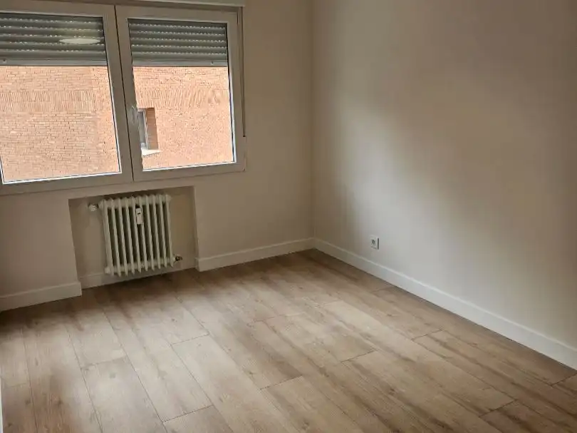 Piso en venta en Avenida de Castilla, 8b, Plan Sur - Amistad Habitación de Piso en venta en Guadalajara Capital con Terraza y Balcón