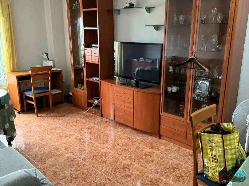Wohnzimmer von Wohnung zur Miete in Cáceres Capital mit Klimaanlage und Terrasse