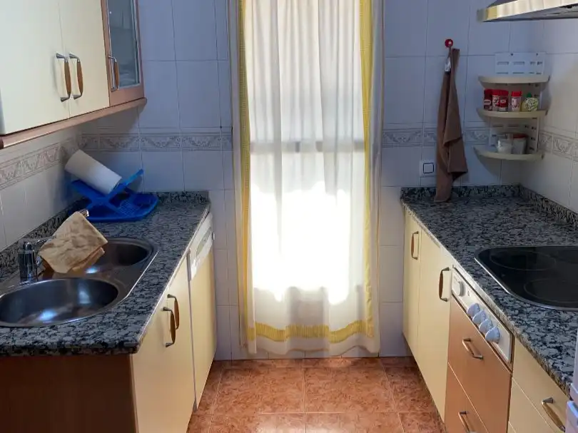 Piso de alquiler en Calle San Petersburgo, 14, Nuevo Cáceres Cocina de Piso de alquiler en Cáceres con Aire acondicionado, Calefacción y Terraza