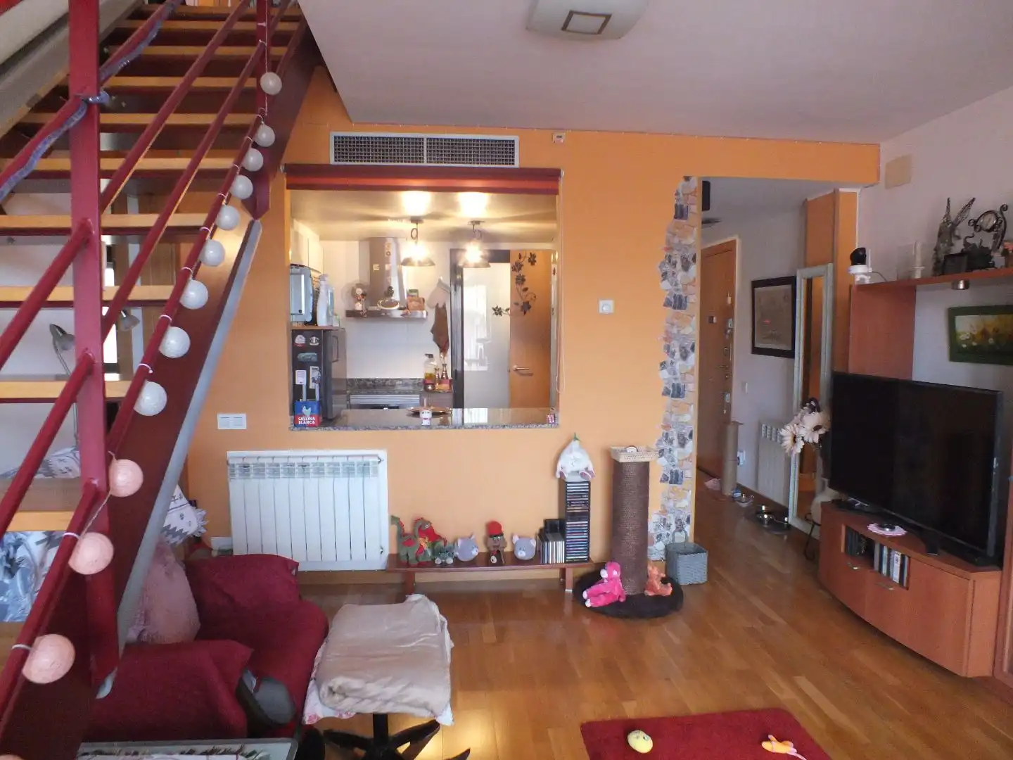 Dúplex en venta en Passeig de la Generalitat, 61, Estadi - Santa Anna Sala de estar de Dúplex en venta en Vic con Aire acondicionado, Terraza y Balcón