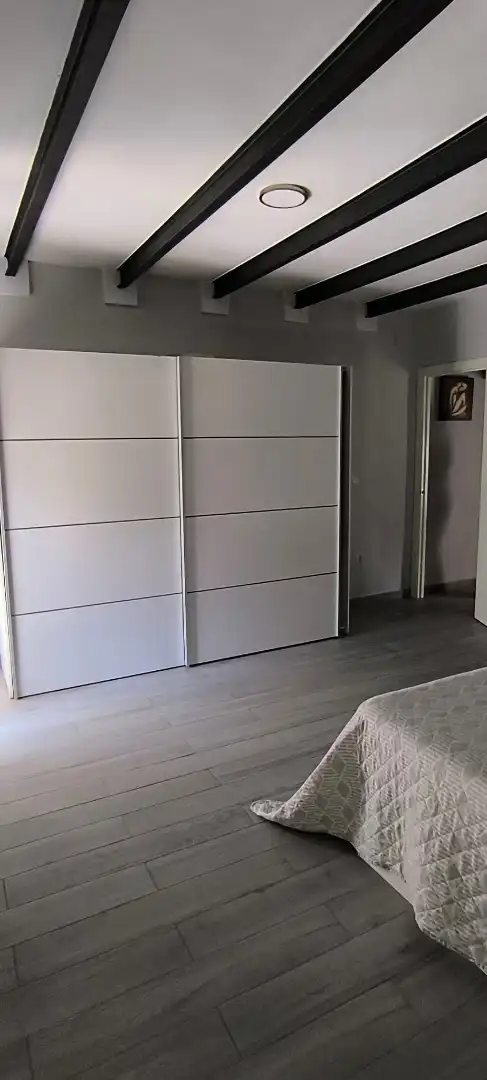 Habitación de Casa adosada de alquiler en Coria del Río con Aire acondicionado, Terraza y Trastero