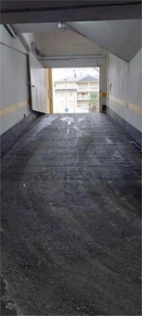 Exterior view of Garage for rent in Badajoz