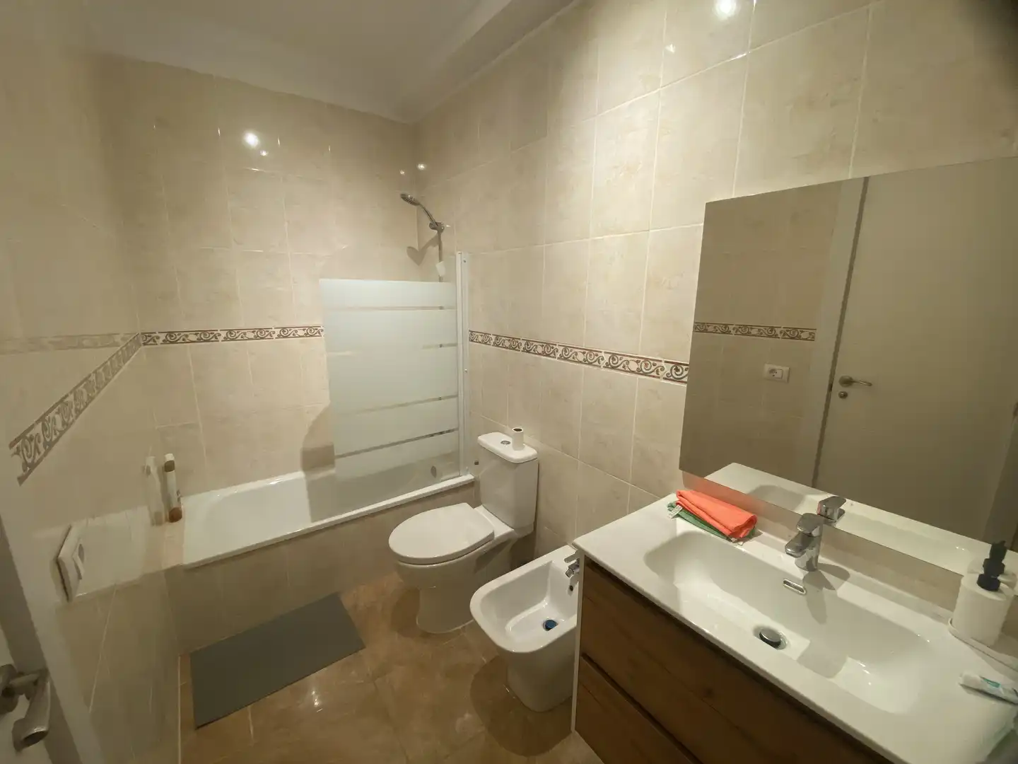 Room in Calle La Laguna, 4, San Isidro Room in Calle La Laguna, 4, San Isidro