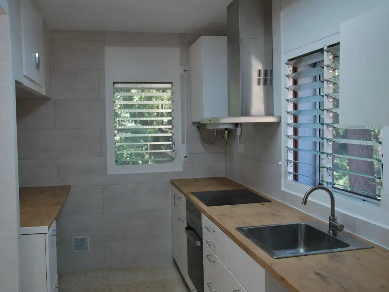 Cocina de Casa o chalet en venta en Sant Feliu de Buixalleu con Aire acondicionado, Calefacción y Jardín privado