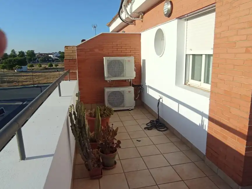 Casa o chalet en venta en Calle Ćumbres de Los Milanos, 7, Corrales Terraza de Casa o chalet en venta en Aljaraque con Aire acondicionado, Terraza y Balcón