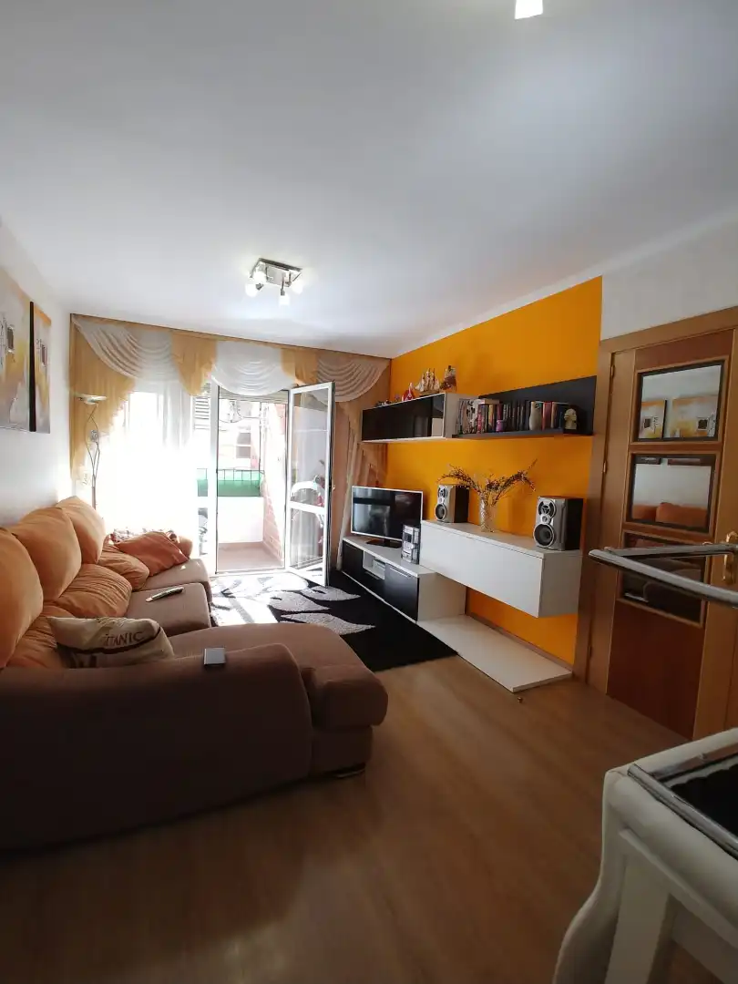 Piso en venta en Calle Juan Antonio Simón, 18, Soria Capital Sala de estar de Piso en venta en Soria Capital con Terraza y Balcón