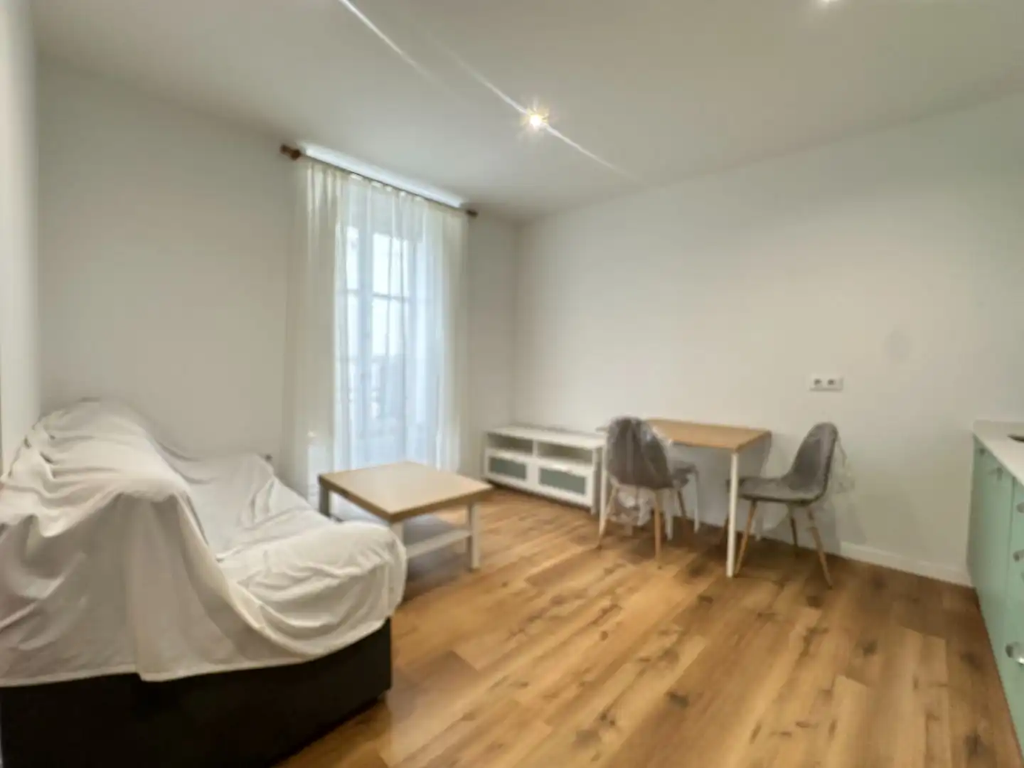 Pis de lloguer a Rúa de Bonaval, 21, Campus Norte - San Caetano Sala d'estar de Pis de lloguer en Santiago de Compostela amb Aire condicionat, Calefacció i Parquet