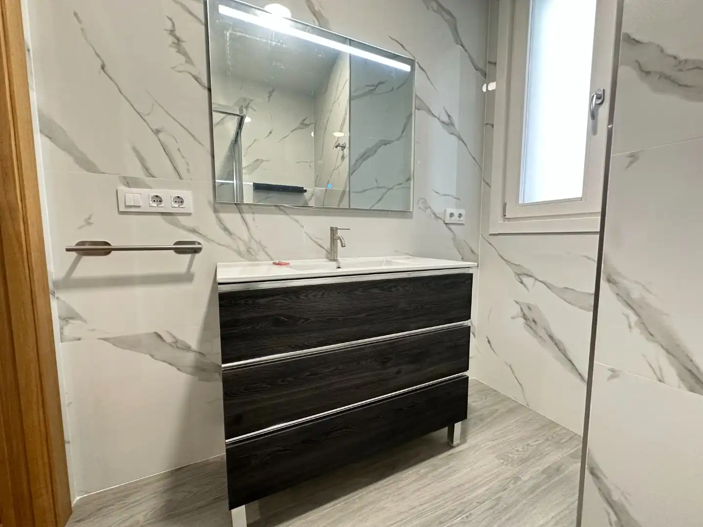 Pis de lloguer a Rúa de Bonaval, 21, Campus Norte - San Caetano Bany de Pis de lloguer en Santiago de Compostela amb Aire condicionat, Calefacció i Parquet