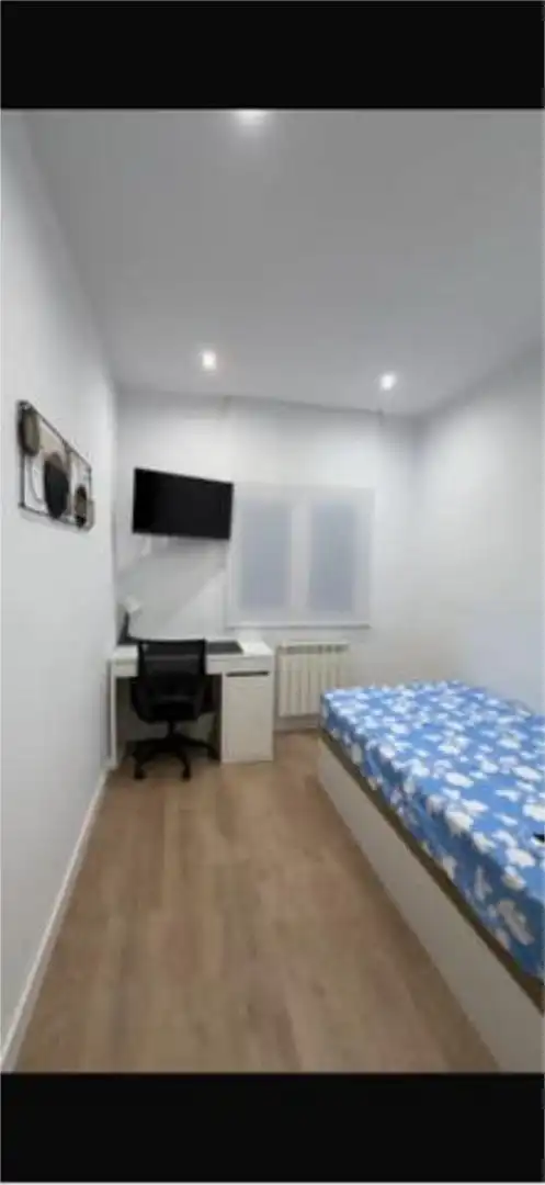 Room in Prosperidad - Delicias