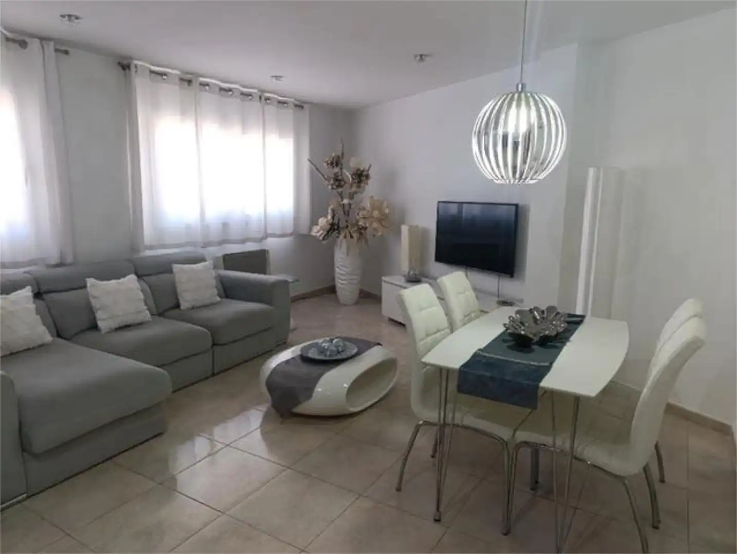 Apartamento de alquiler en Plaça Catalunya Apartamento de alquiler en Plaça Catalunya