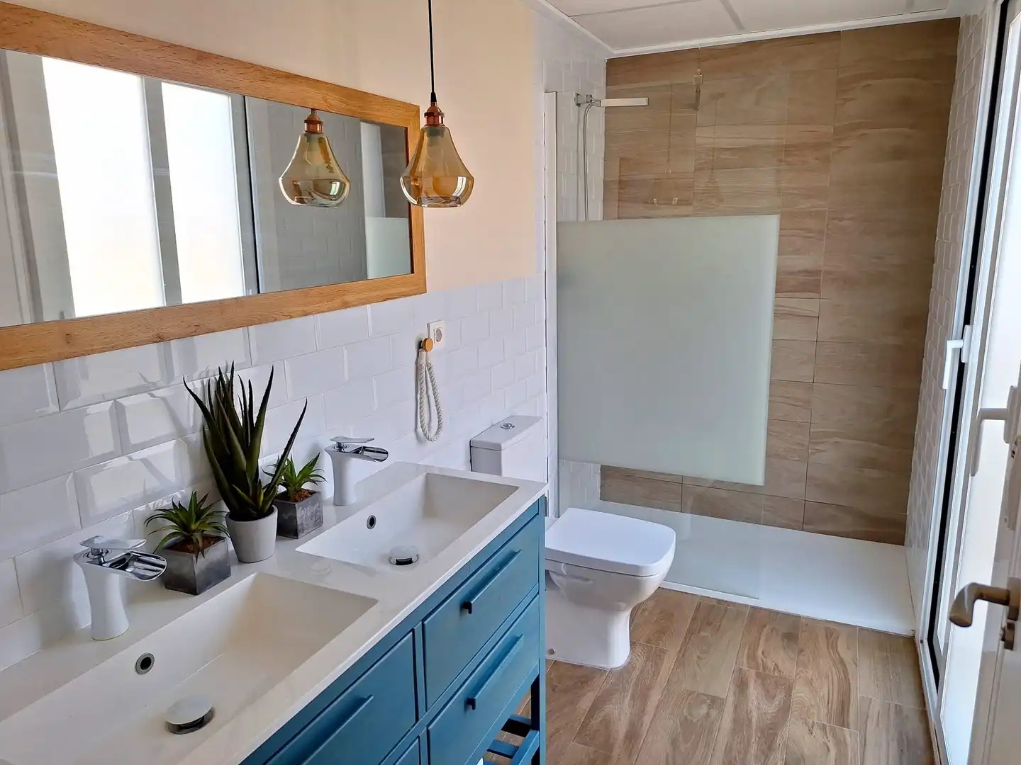 Casa o chalet de alquiler en Carrer Ventura Selva Gonzalez, 9, Monte y Mar Baño de Casa o chalet de alquiler en Santa Pola con Aire acondicionado, Terraza y Piscina