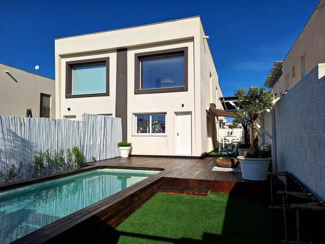 Casa-chalet en Alquiler en Carrer Ventura Selva Gonzalez, 9 en Monte y Mar