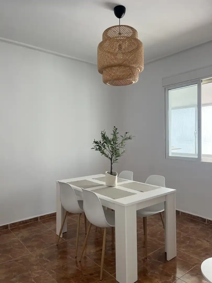 Habitació a Calle Maestro Caballero, 41, Campoamor Habitació a Calle Maestro Caballero, 41, Campoamor