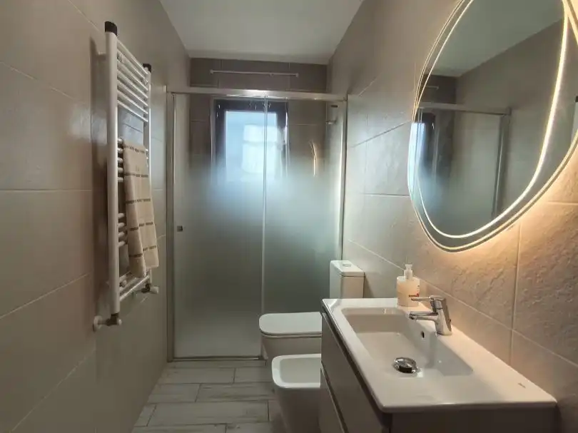 Baño de Casa o chalet en venta en Nuez de Ebro con Aire acondicionado, Calefacción y Jardín privado