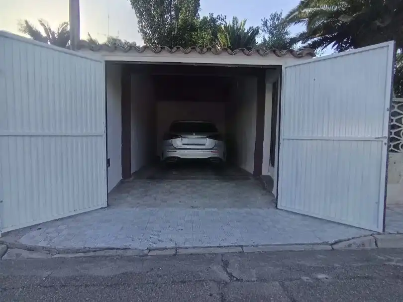Parking de Casa o chalet en venta en Nuez de Ebro con Aire acondicionado, Calefacción y Jardín privado