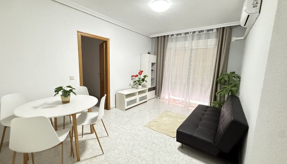 Piso en venta en Calle Bella Antonia, 4, Antonio Machado, Torrevieja - imagen 1 Foto 1 de Piso en venta en Calle Bella Antonia, 4, Antonio Machado, Torrevieja