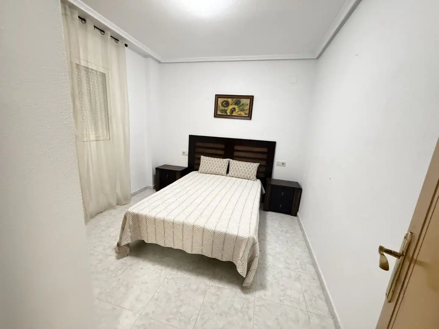 Piso en venta en Calle Bella Antonia, 4, Antonio Machado Habitación de Piso en venta en Torrevieja con Aire acondicionado, Calefacción y Terraza
