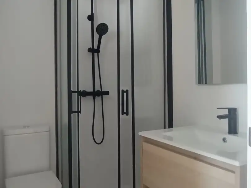 Piso de alquiler en Via Augusta, 50, Altafulla Baño de Piso de alquiler en Altafulla con Aire acondicionado, Terraza y Balcón