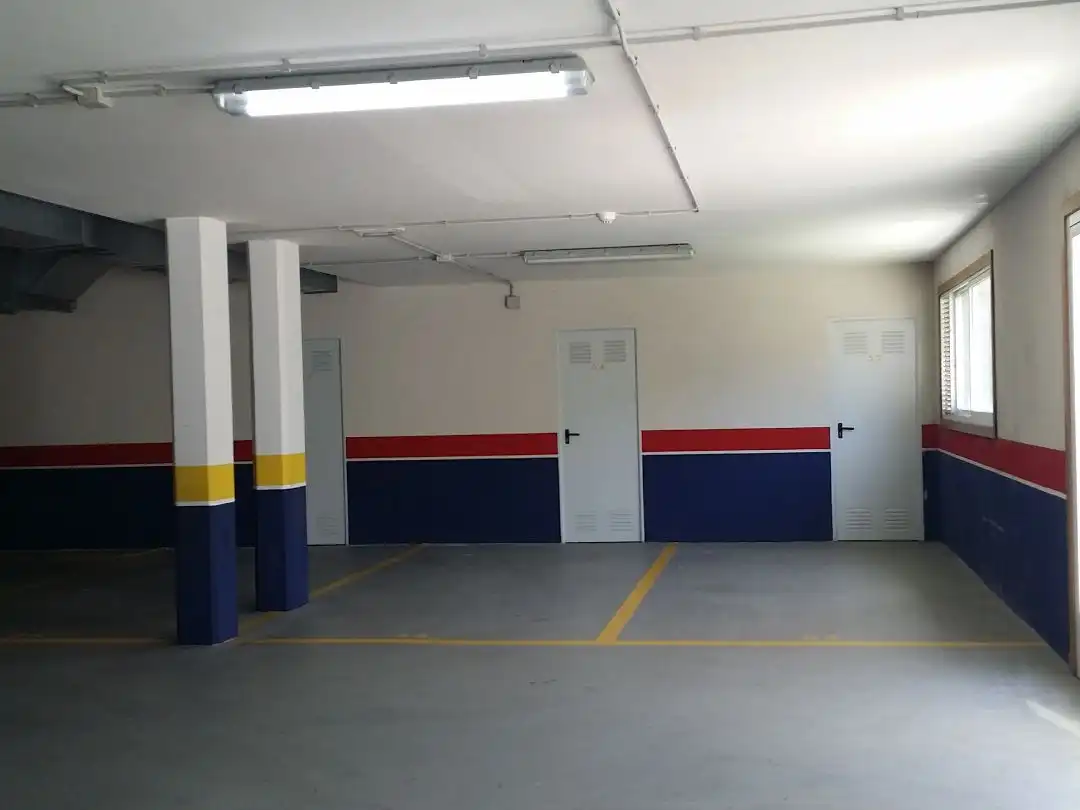 Parking of Flat for rent in Marín  with Heating, Parquet flooring and Storage room