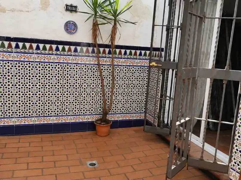 Piso de alquiler en Calle Orden de Malta, 14, San Gil Piso de alquiler en Sevilla con Aire acondicionado, Calefacción y Parquet